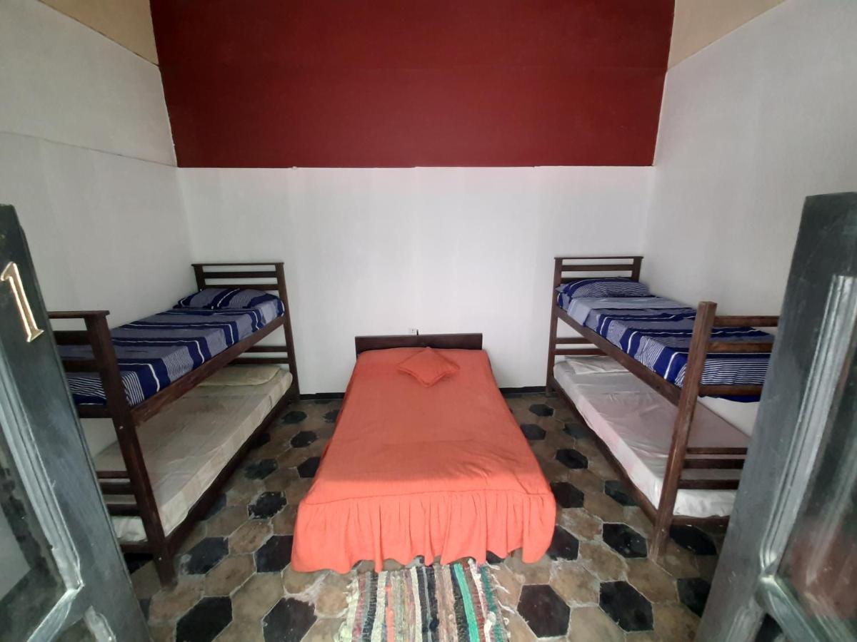 Plaza Hostel Sj 2 살타 외부 사진